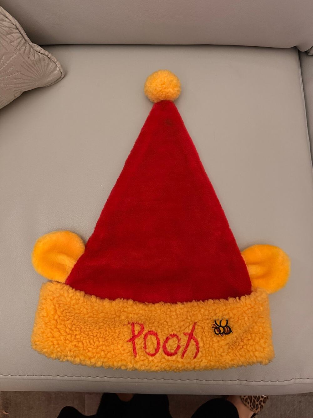 Vintage Winnie the Pooh Santa Christmas hat